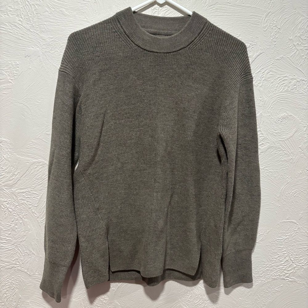 Lululemon Merino Wool Blend Ribbed Crewneck Sweater Size 4